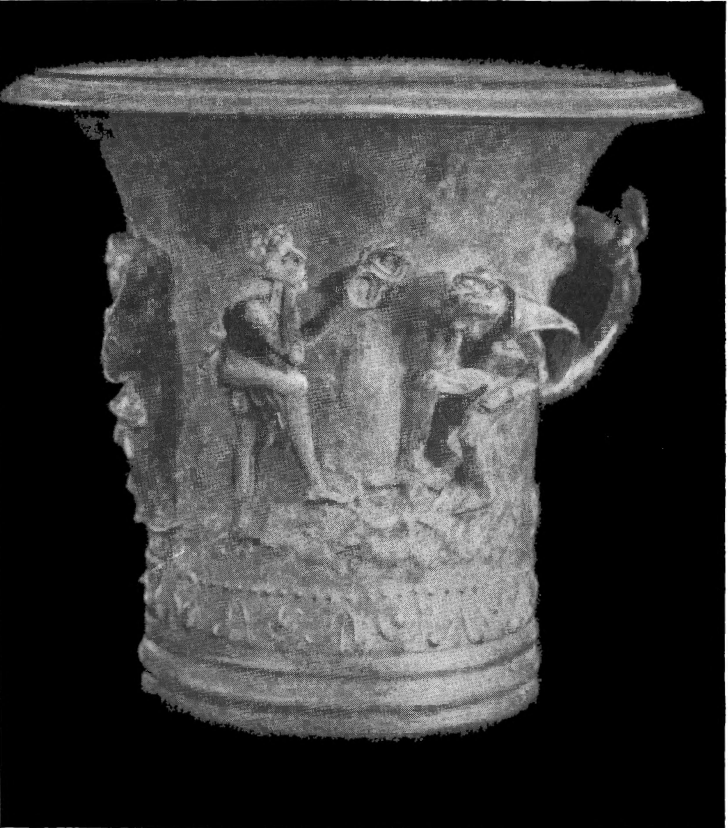 68. Найденная в Ольвии глазурованная ваза с рельефным изображением суда Париса в шаржированном виде
