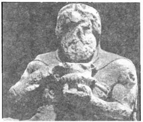 Фрагмент рельефа с изображением отдыхающего Геракла с канфаром в руках, обнаруженный на берегу Сакского озера