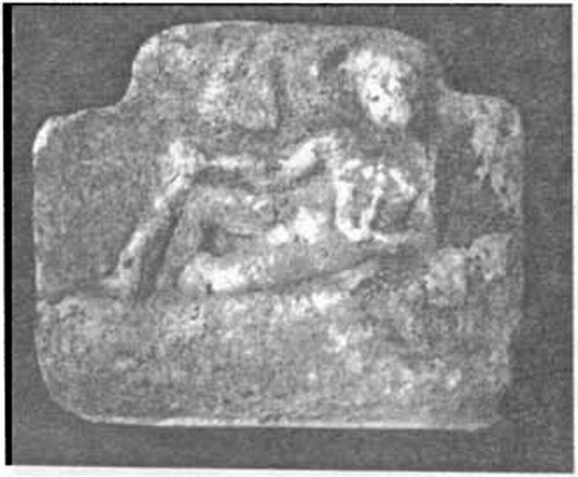 Рельеф первых веков с изображением пирующего Геракла из Херсонеса