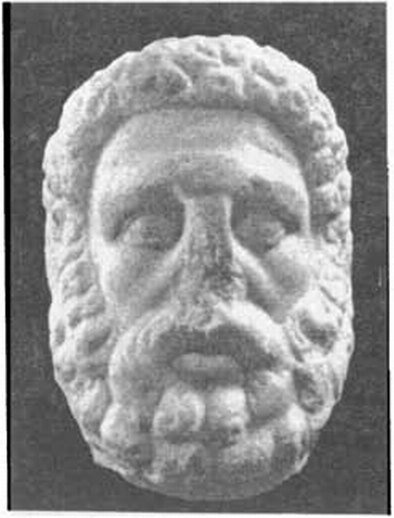 Голова Геракла. Фрагмент статуи. II в. н. э