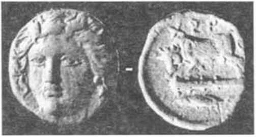 Херсонесская монета первой половины IV в. до н. э. с изображением Партенос на лицевой стороне и атрибутов Геракла и дельфина на оборотной