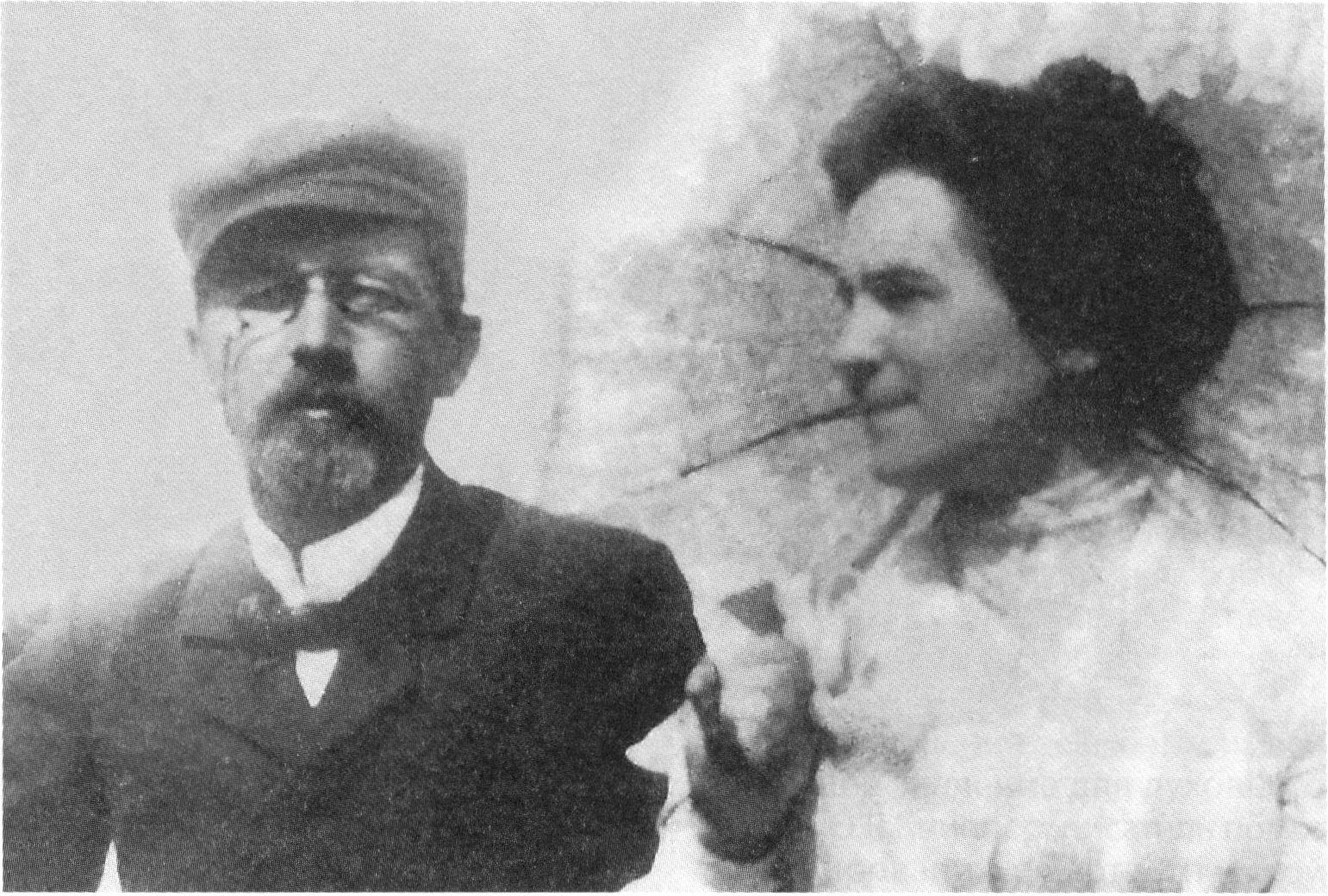 А.П. Чехов и О.Л. Книппер-Чехова. Любимовка, 1902 г.