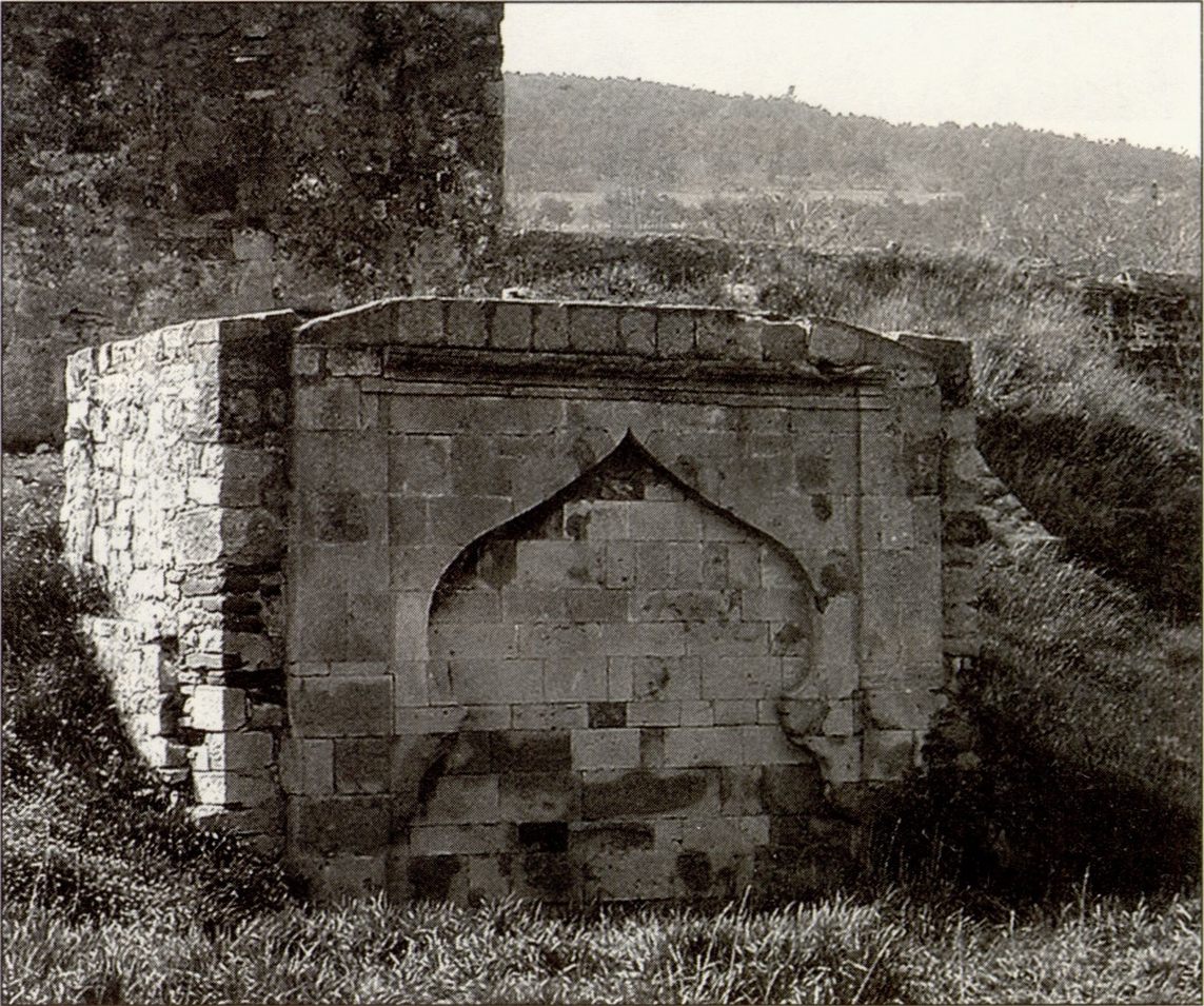 Армянский фонтан XV—XVII вв. близ церкви св. Стефана