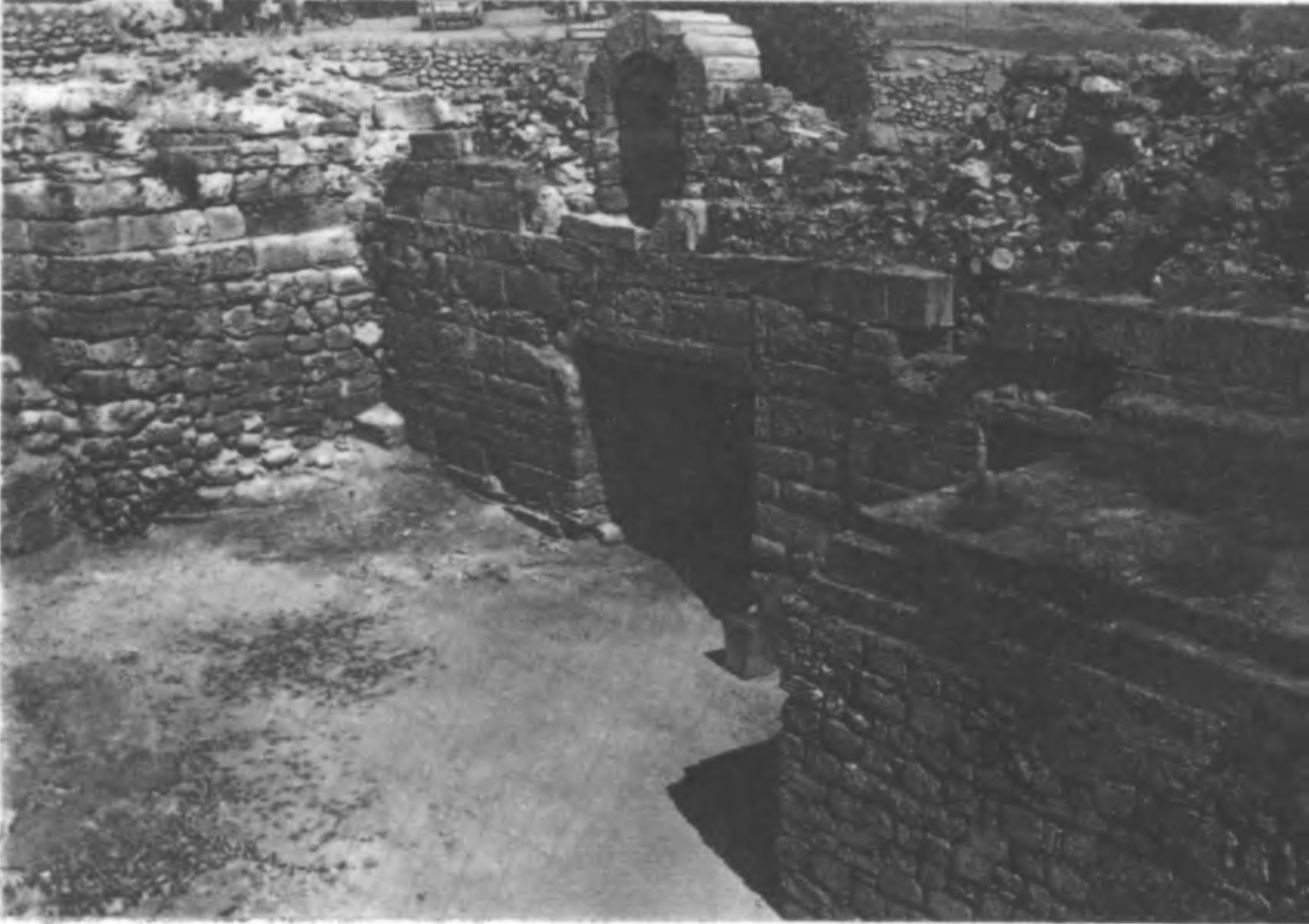 Рис. 5. Ворота Херсонеса IV—III вв. до н. э. Фото автора