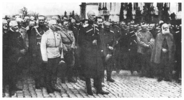 Молебен по случаю вступления генерала Врангеля в командование Русской армией. 25 марта 1920 г. Севастополь