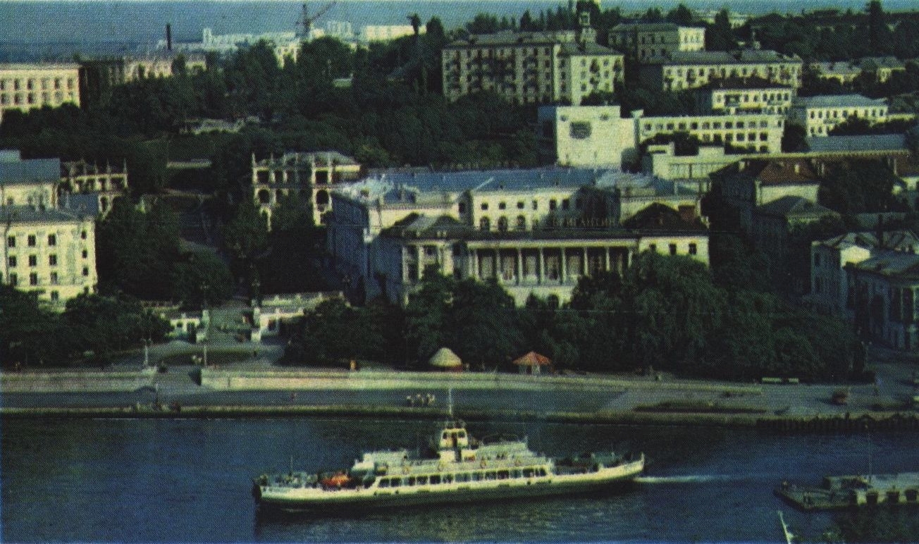 Набережная Корнилова. Kornilov Embankment