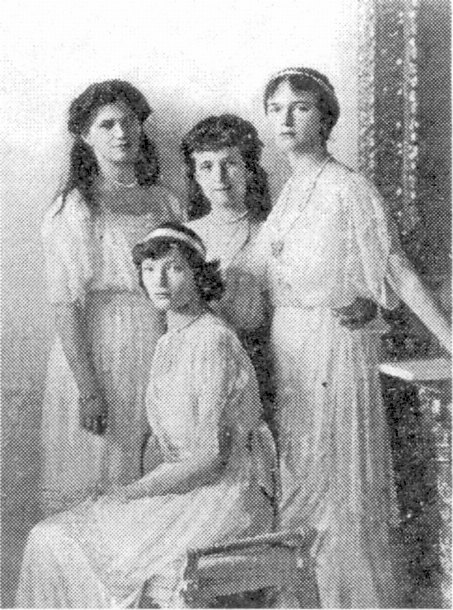 Великие княжны Мария, Татьяна, Анастасия и Ольга Николаевны. 1914 г