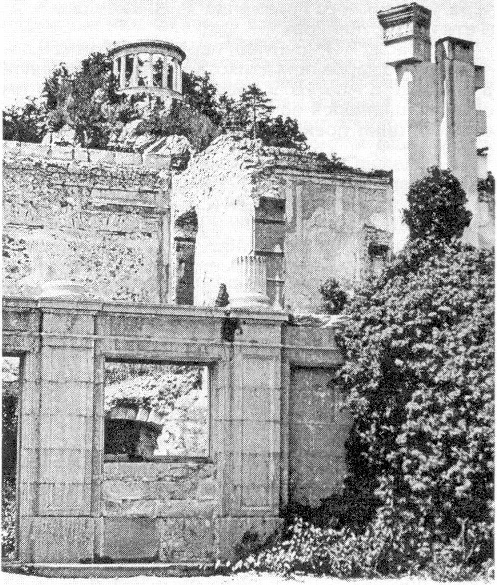 Ореанда. Руины сгоревшего дворца. Фотография 1899 г