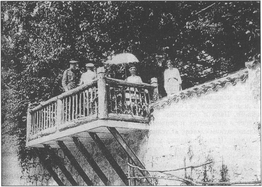 Балкон над речкой в Коккозе