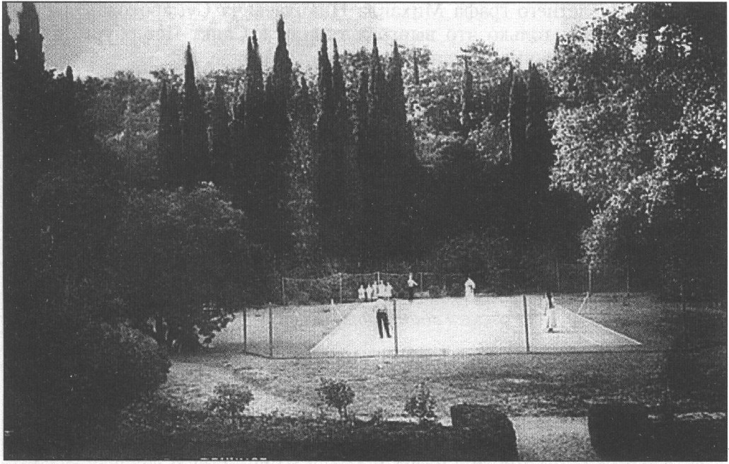 Теннисный корт в Мисхоре. Фото конца XIX в.