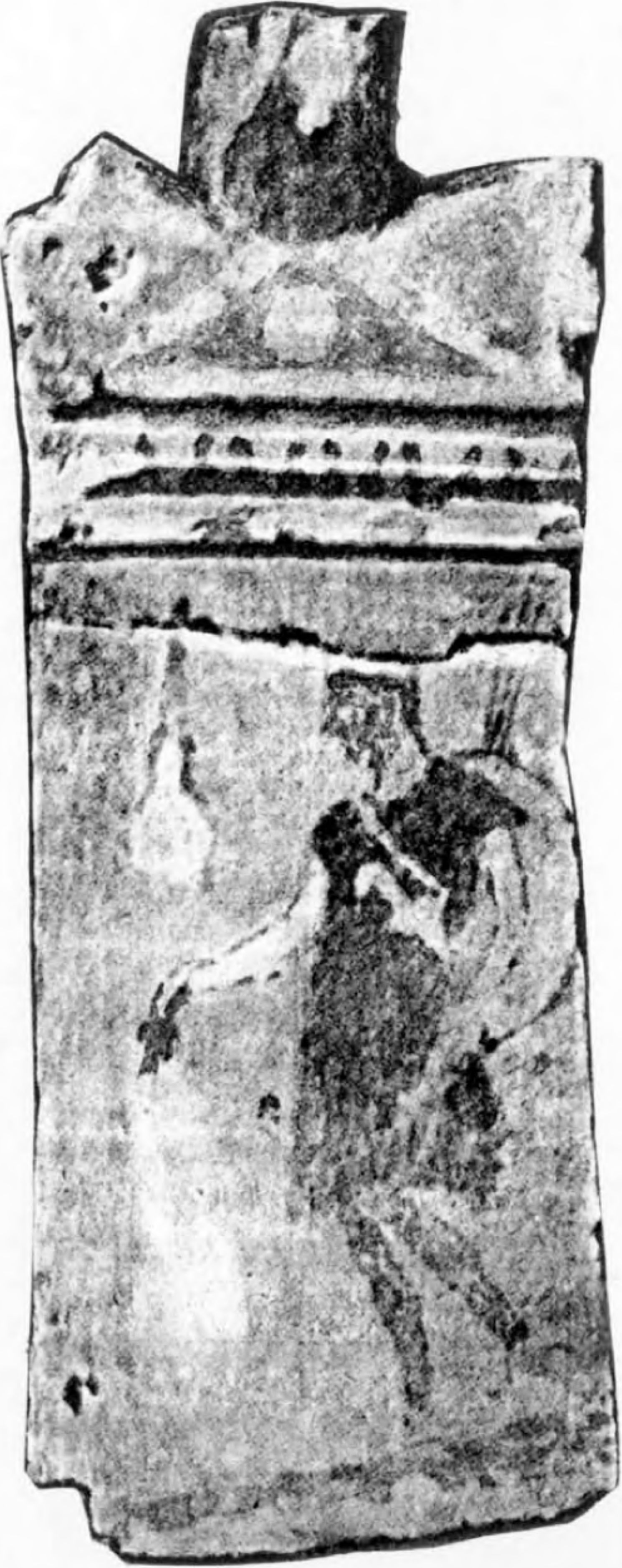 Рис. 47. Надгробие воина из Керчи (1951 г.)